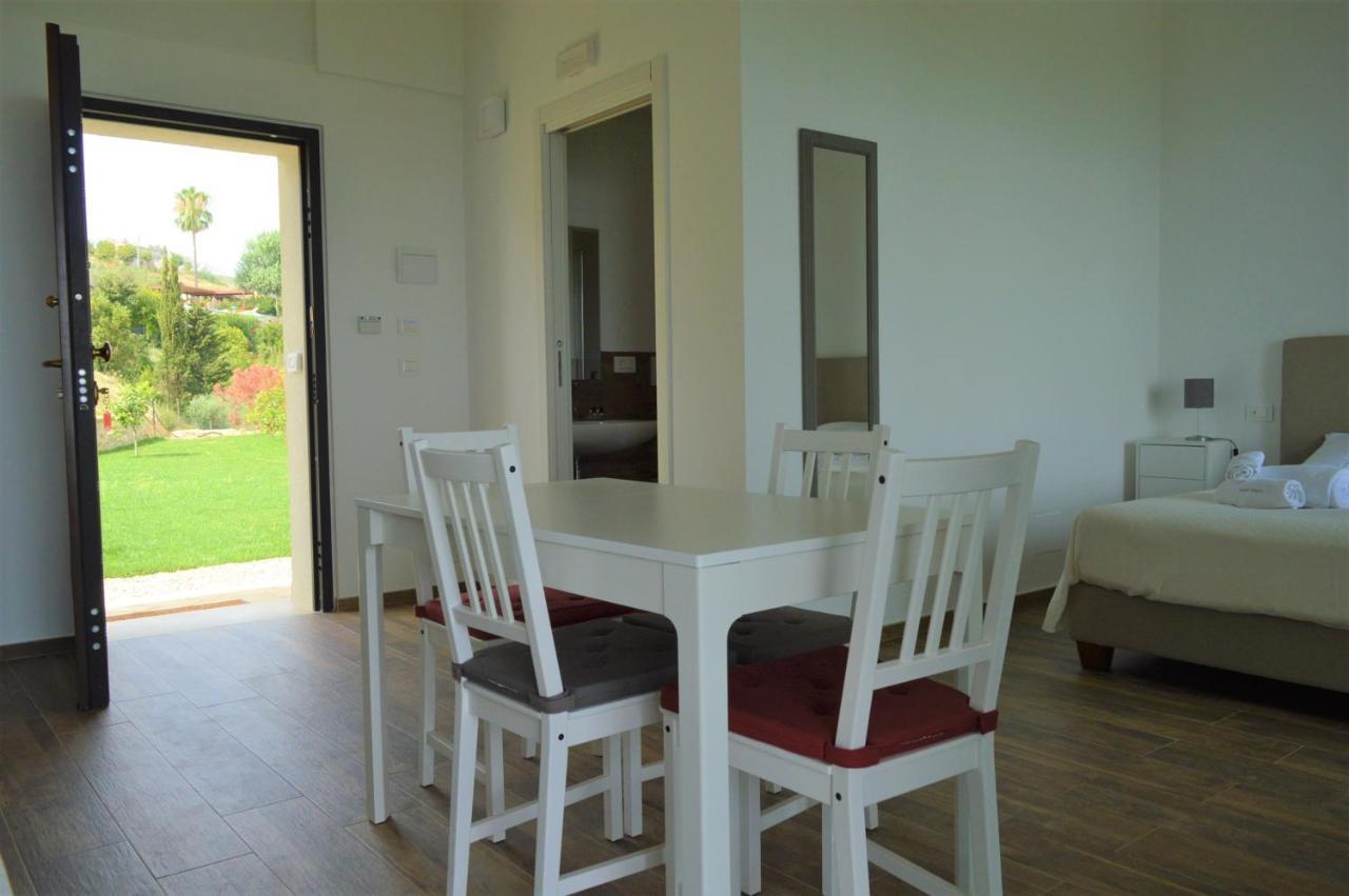 Casale Adriatico B&B Pineto Kültér fotó